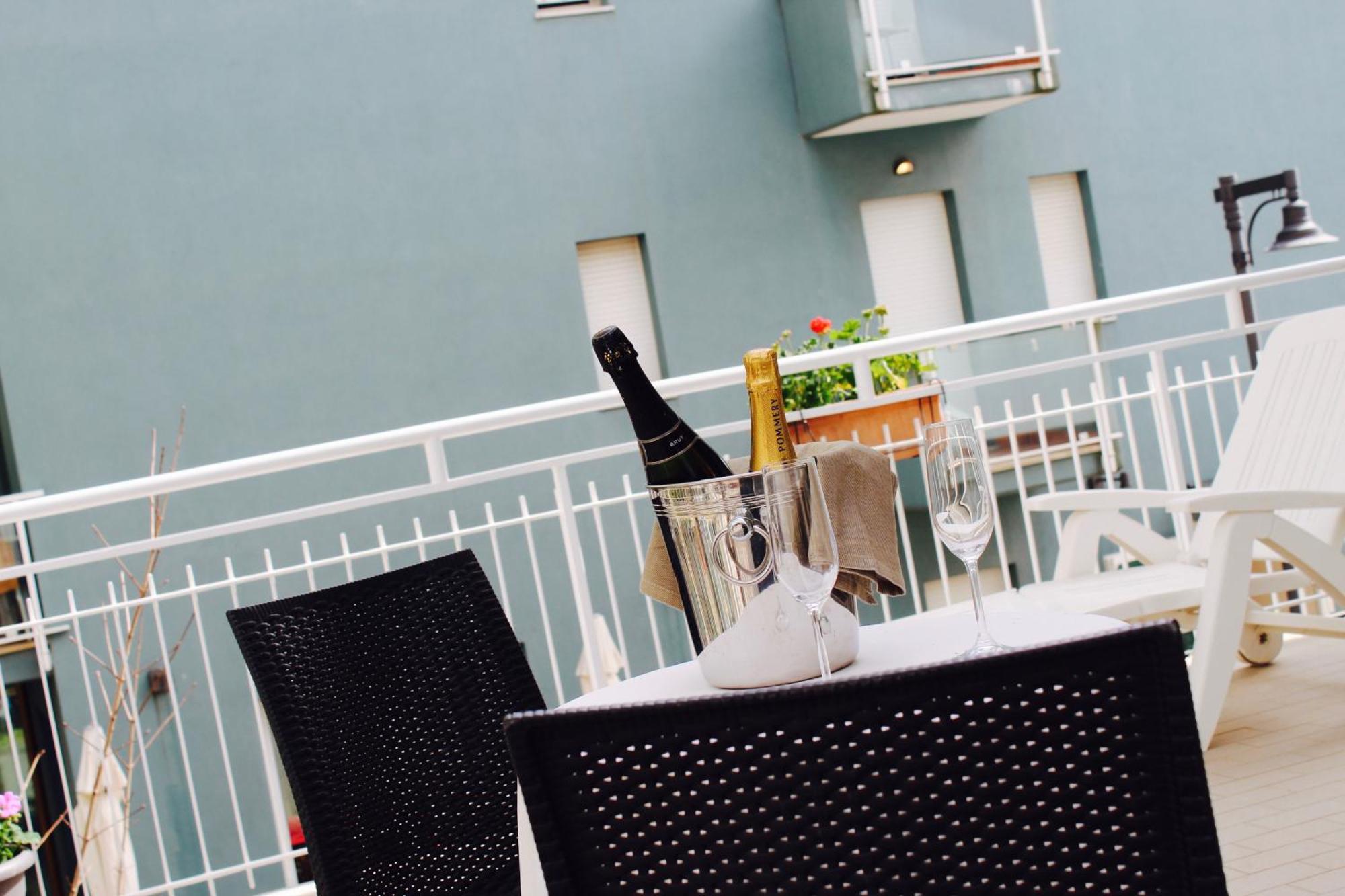 Blue Loft Hotel Cesenatico Extérieur photo