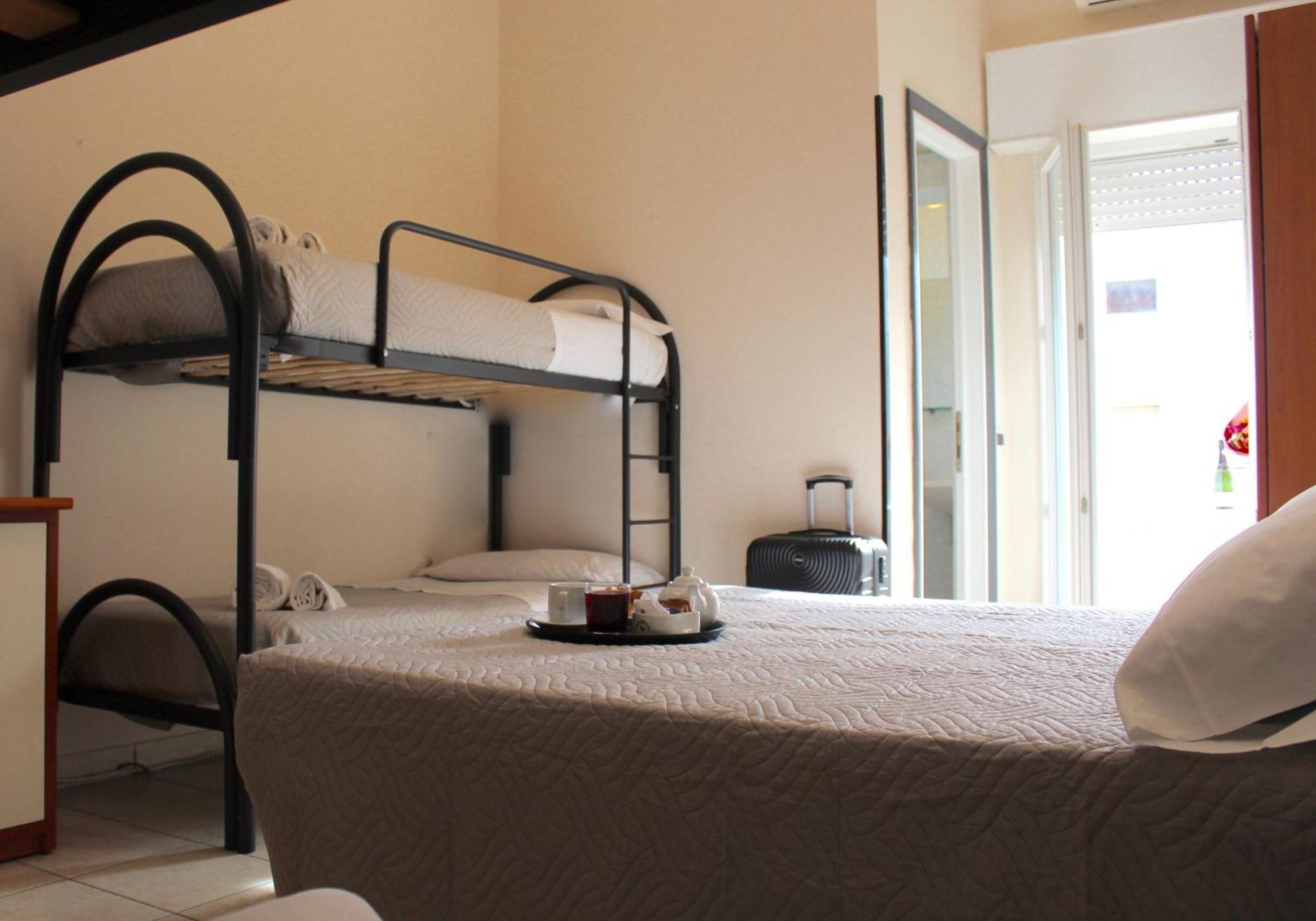 Blue Loft Hotel Cesenatico Extérieur photo
