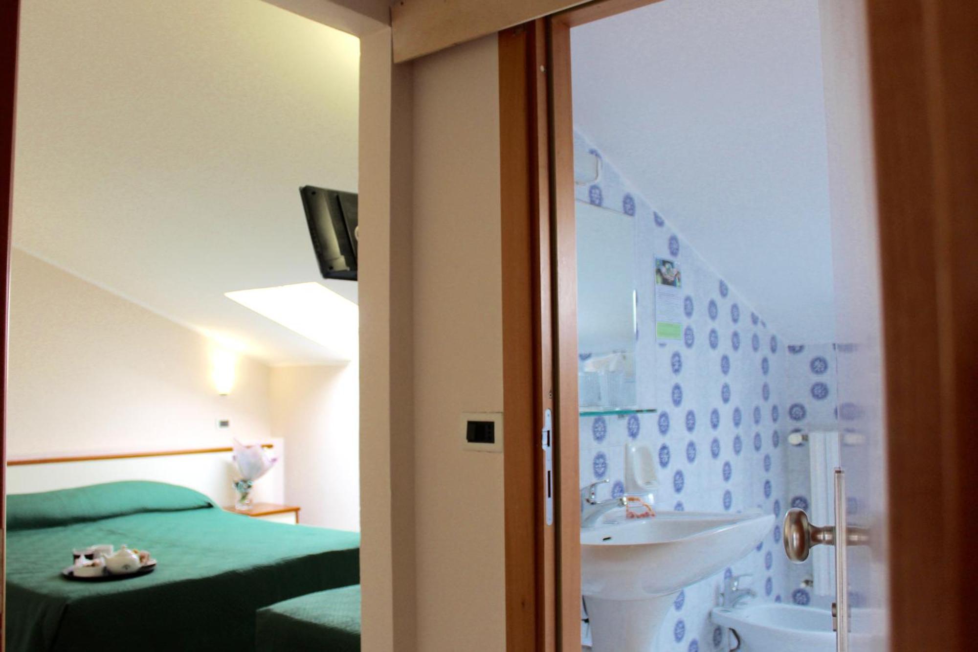 Blue Loft Hotel Cesenatico Extérieur photo