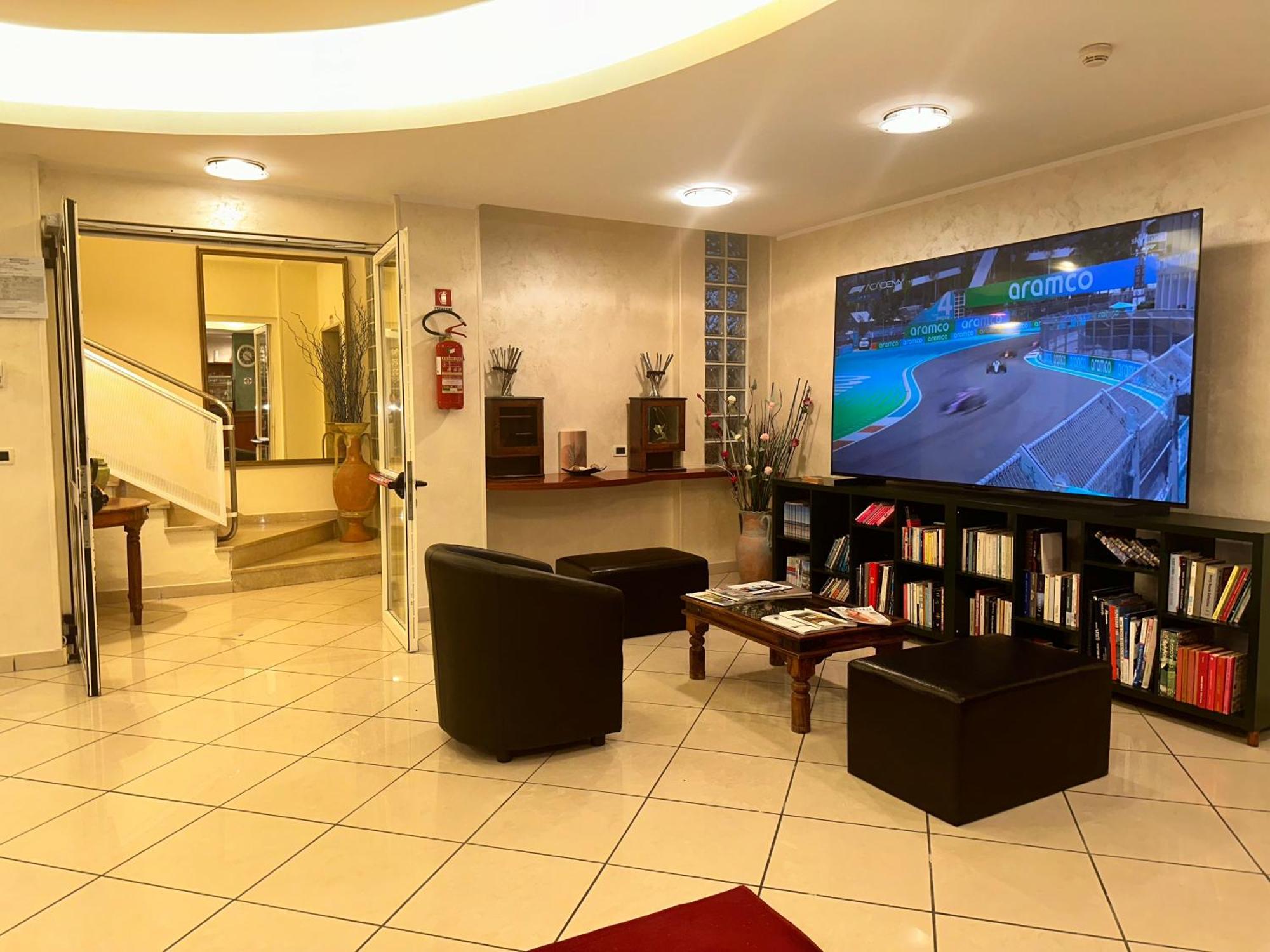 Blue Loft Hotel Cesenatico Extérieur photo